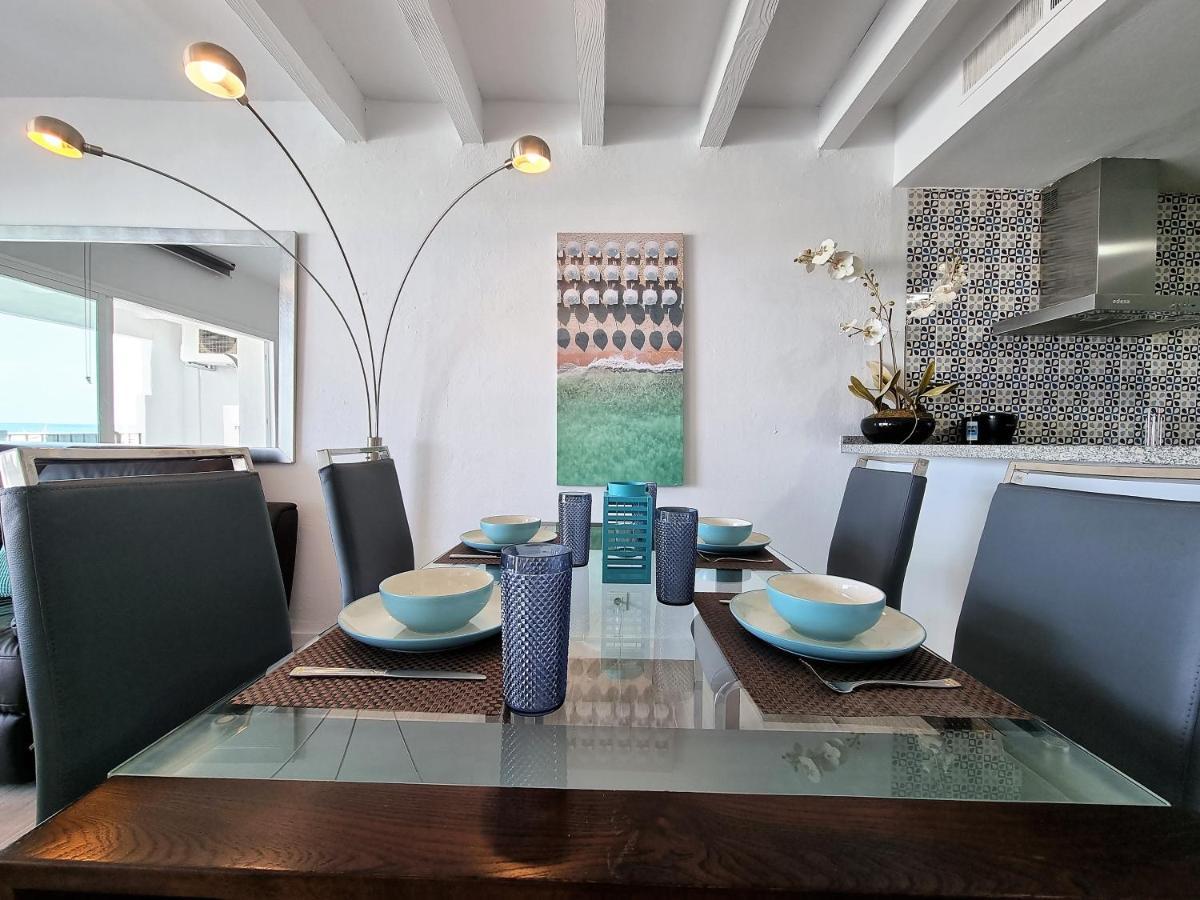 Apartment 2 Bedroom Frontline Puerto Banus Views Rdr299 *