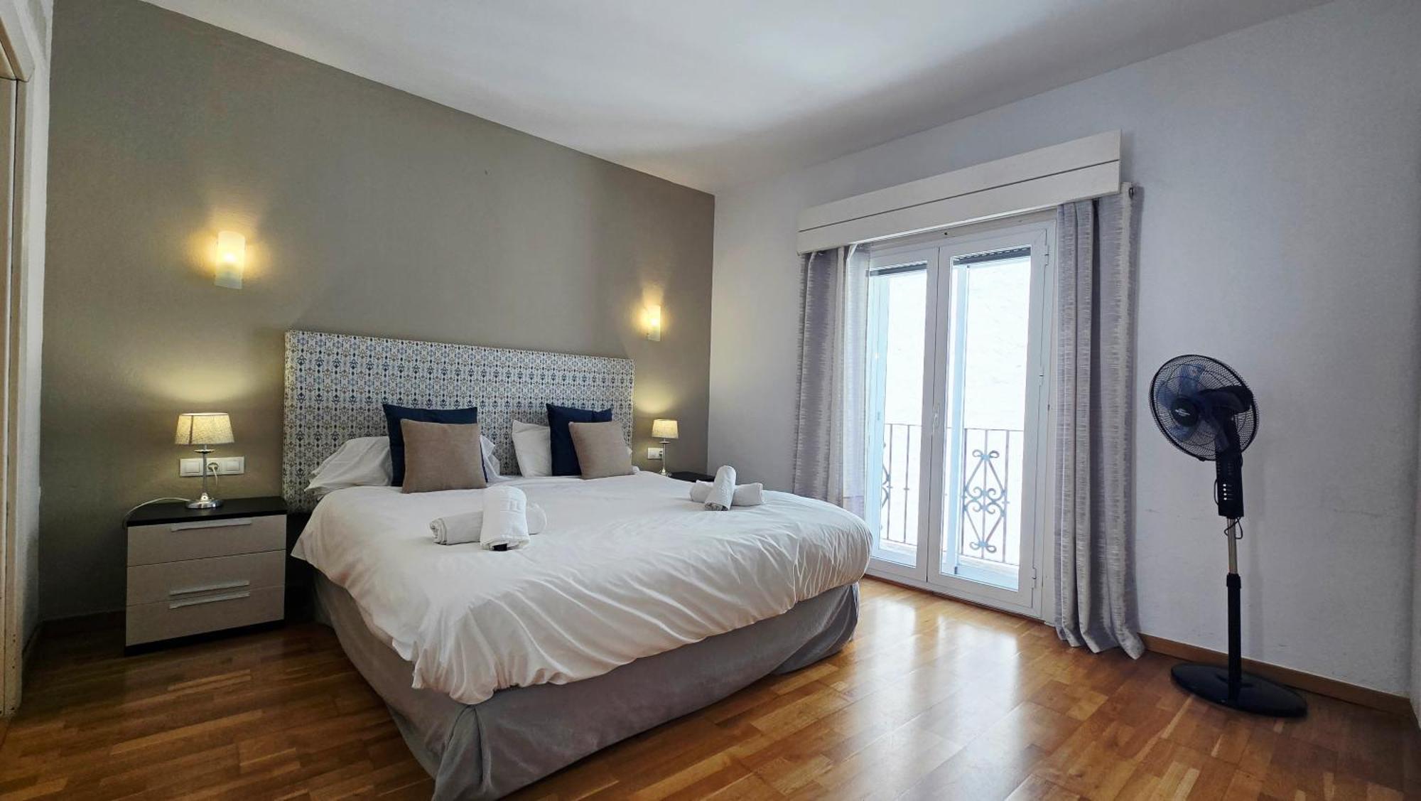 2 Bedroom Frontline Puerto Banus Views Rdr299 Marbella